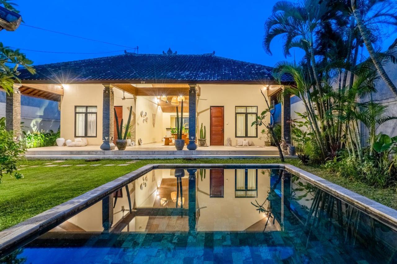 Villa Damai Oasis In The Heart Of Seminyak Ngoại thất bức ảnh