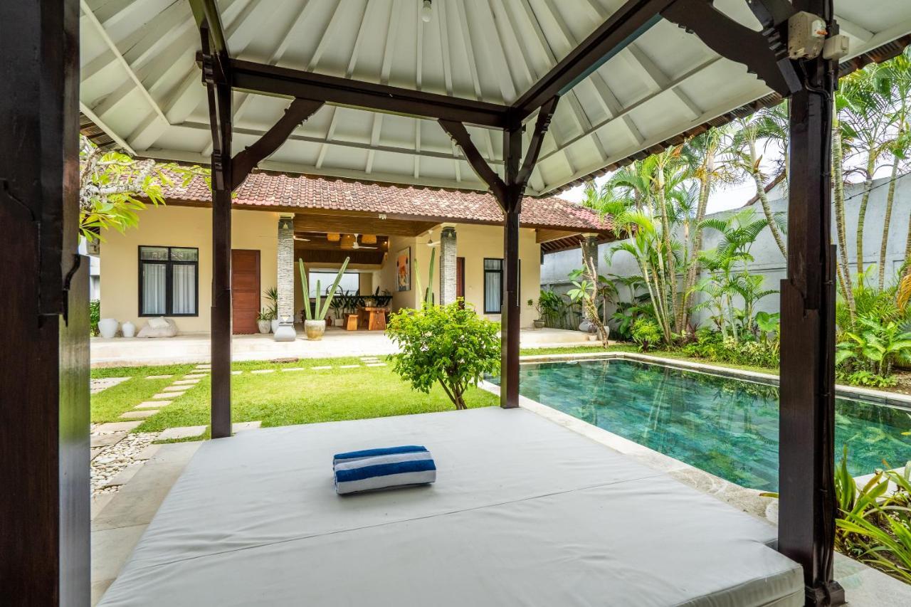Villa Damai Oasis In The Heart Of Seminyak Ngoại thất bức ảnh